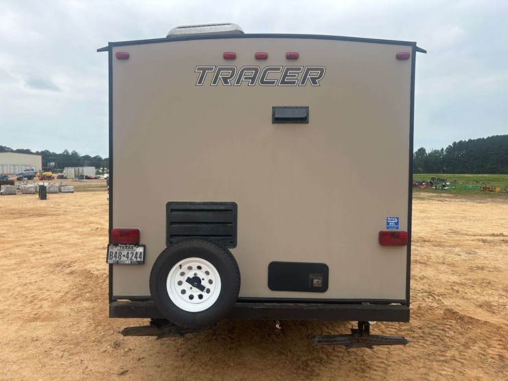 2014-forest-river-tracer-travel-trailer-image-6