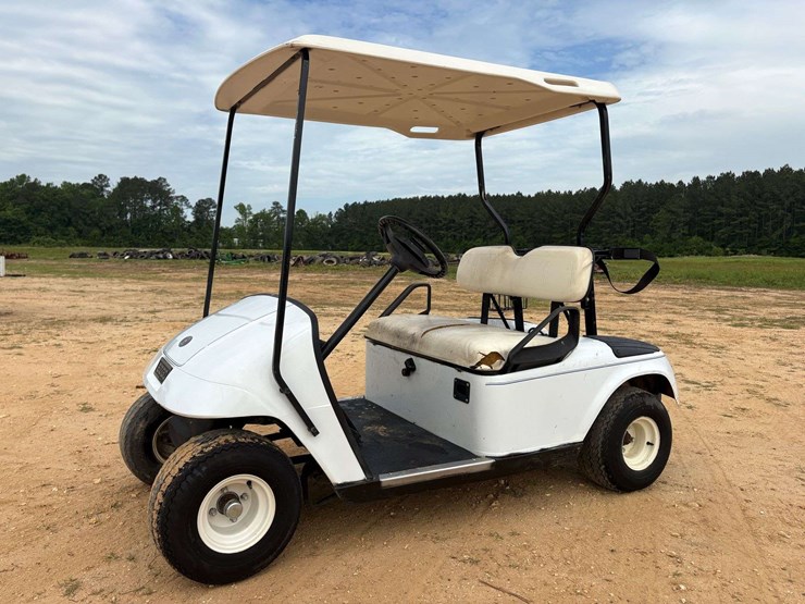 ez-go-24v-golf-cart-w/-battery-charger-image-1