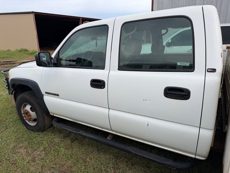 #521-•-2001-gmc-sierra-pickup-truck-image-9