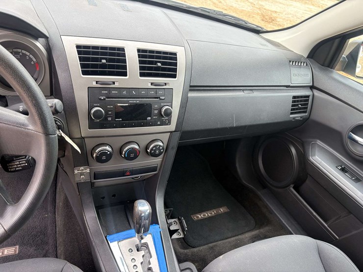 2010-dodge-avenger-4-door-sedan-(92,998-miles)-image-18