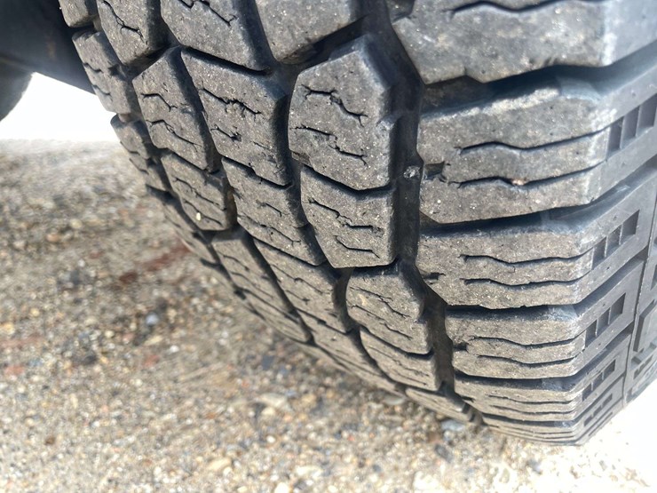 2014-ford-f350-image-23