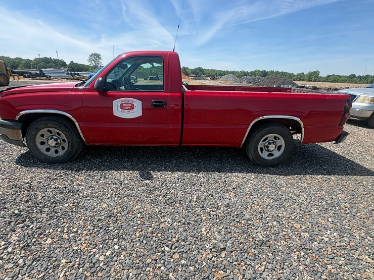 #23967-•-2004-chevrolet-silverado-pickup-vin:-1gcec14x74z216889-image-13
