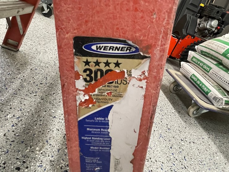 #8602-•-(2)-werner-step-ladders-image-15