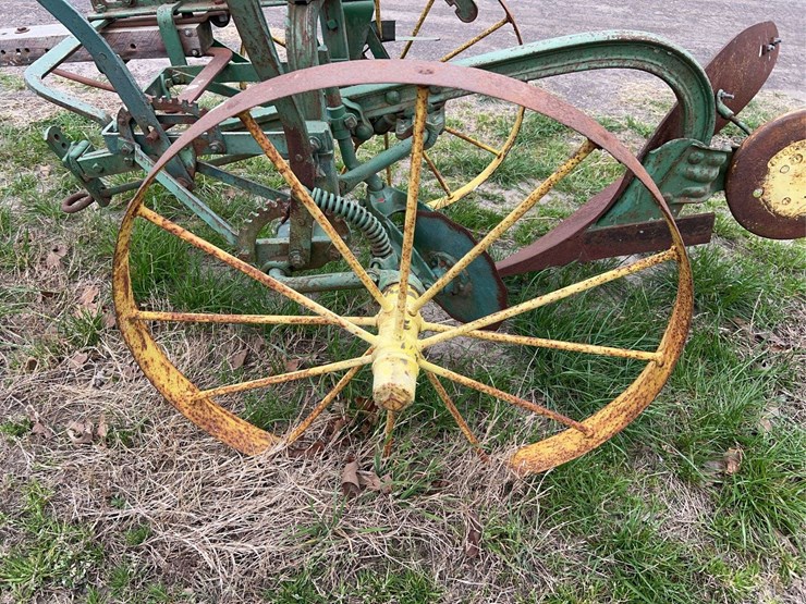 john-deere-one-bottom-plow-image-25