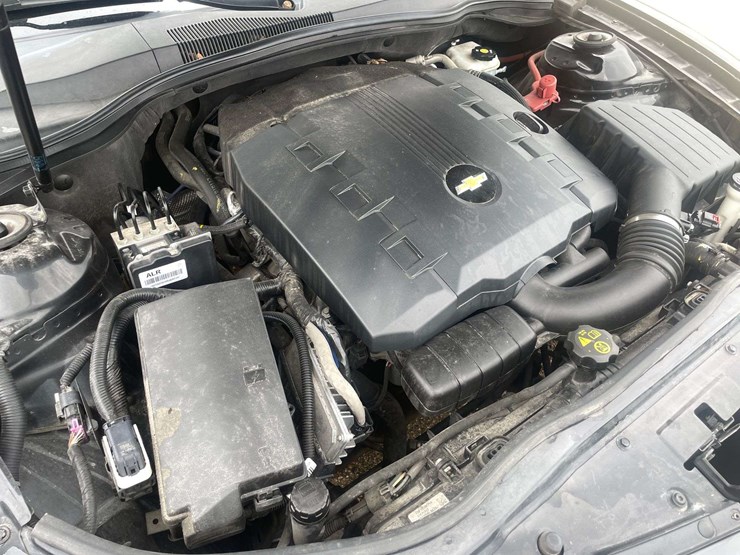 2013-chevrolet-camaro-ls-2-door-coupe-(190,120-miles)-image-8