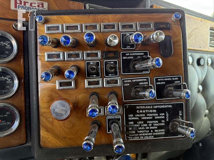 2001-kenworth-w900-image-66