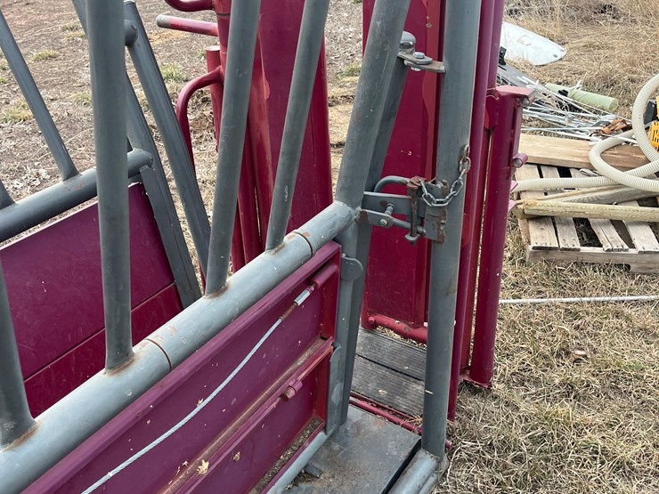 ww-beefmaster-chute-image-6