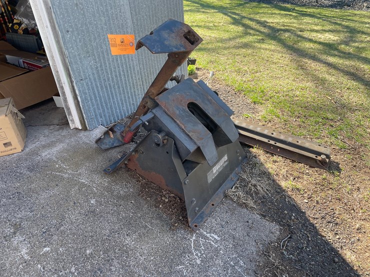 #1812-•-owens-5th-wheel-hitch-image-1