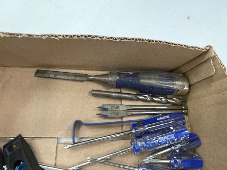 #8612-•-assortment-of-shop-tools-image-10