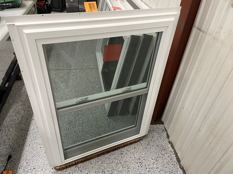 #8563-•-(1)-double-hung-window-image-5