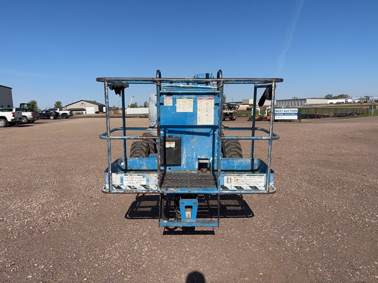 2006-ford-lrg425-image-2
