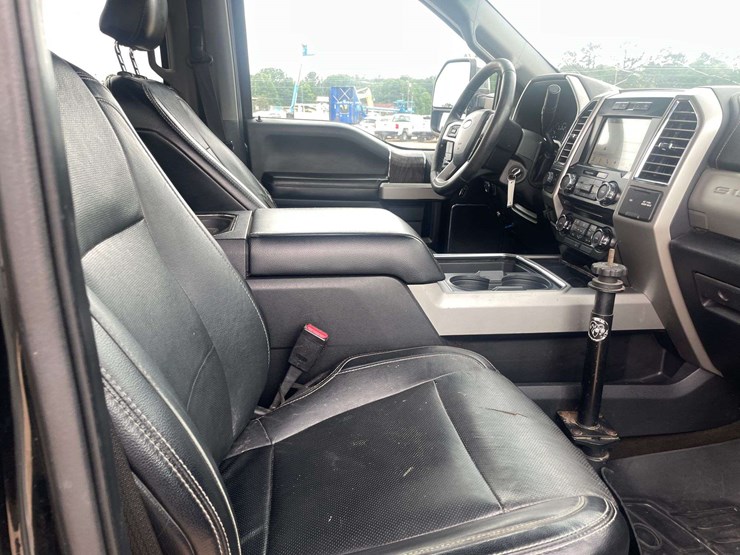 2017-ford-f350-image-18
