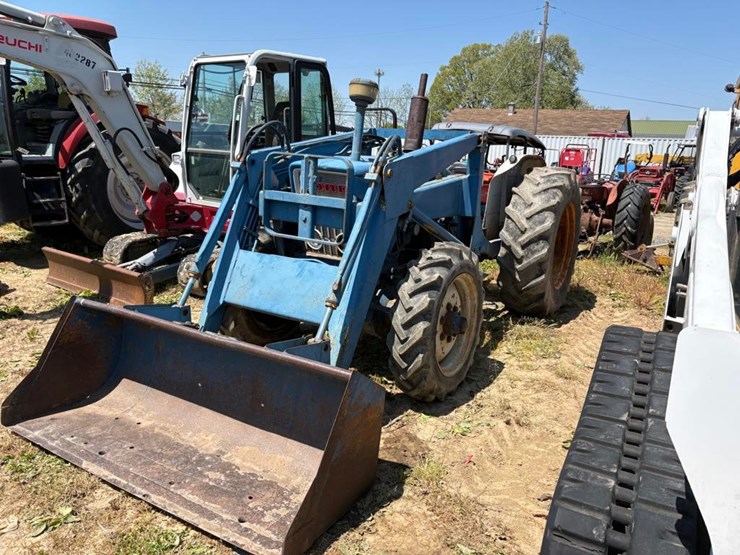 ford-4000-image-4