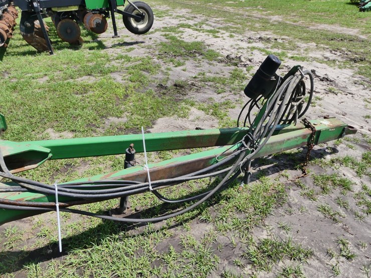 john-deere-637-image-10