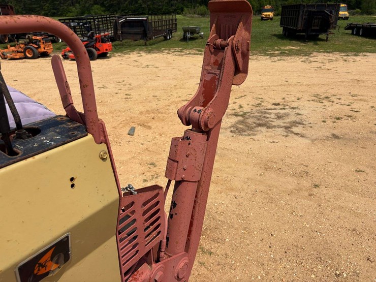 2003-ditch-witch-3610dd-image-14