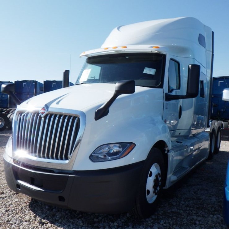 2019 INTERNATIONAL LT