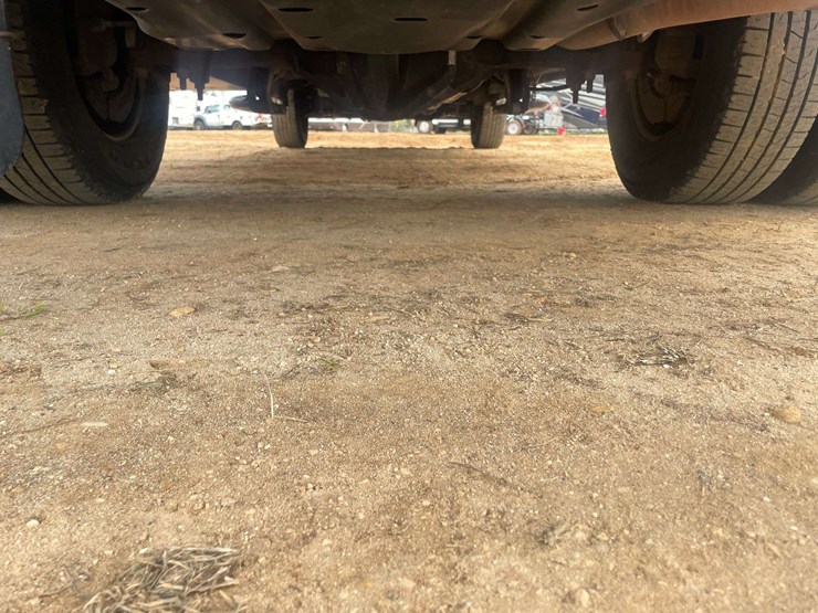2015-ford-f350-image-23