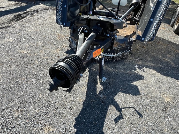 #3280-•-bobcat-12'-flex-wing-rotary-mower-image-11