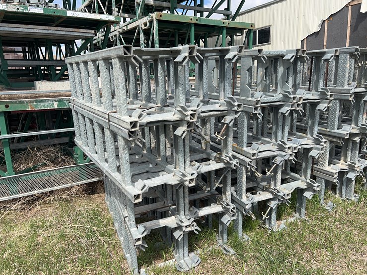 hydro-mobile-mast-climbing-work-platform-scaffolding-image-2