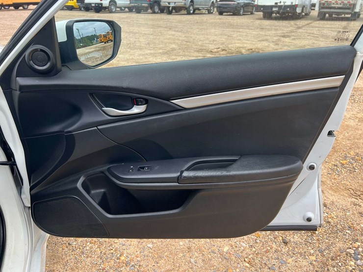 2020-honda-civic-sport-4-door-sedan-(172,295-miles)-image-21