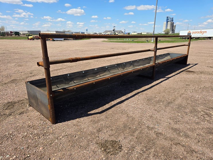 portable-fence-line-feed-bunk-image-4