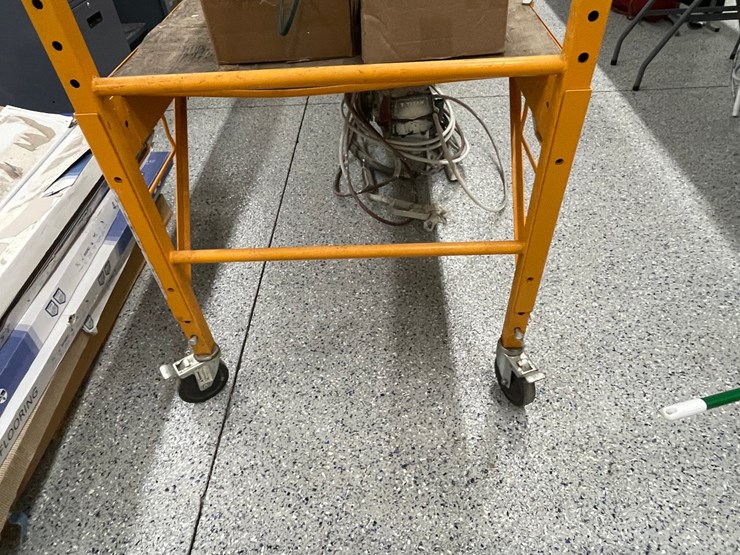#8593-•-rolling-scaffolding-cart-image-5