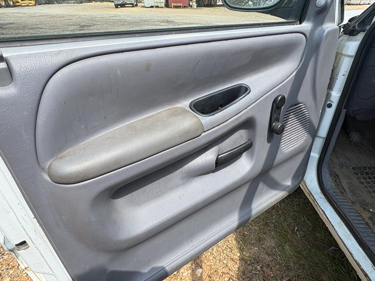 #41749-•-1998-dodge-ram-pickup-vin:-1b7hc16x2ws609690-image-31