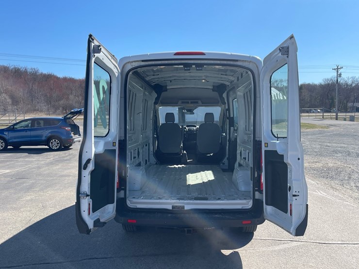2016-ford-transit-image-29