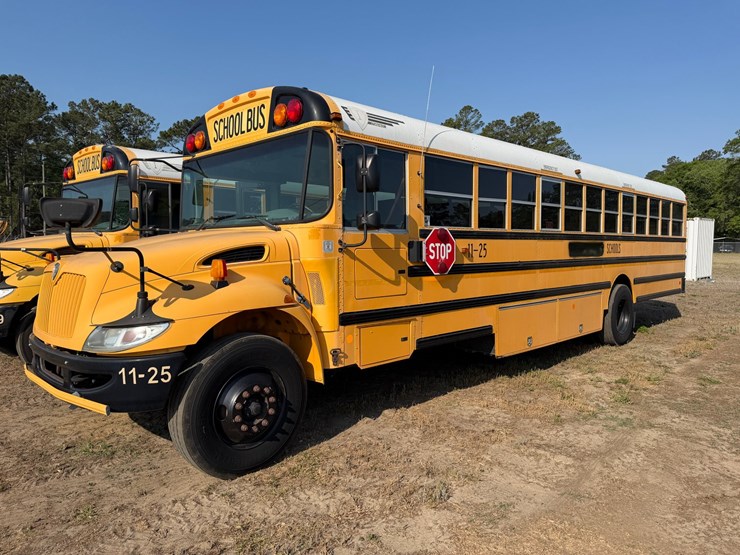 #550-•-2011-international-school-bus-image-1