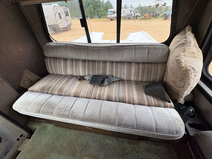 1992-ford-e350-image-31