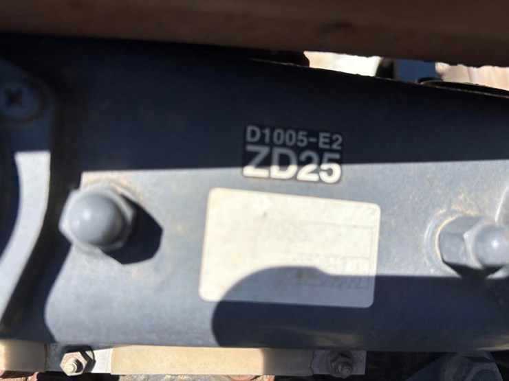 kubota-d1005-3-cylinder-diesel-engine-image-5