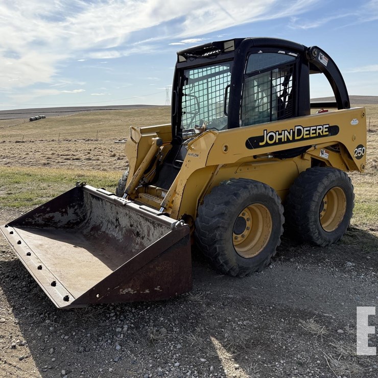 DEERE 250