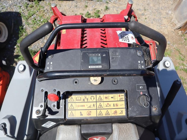 exmark-staris-s-series-stand-on-mower-image-16
