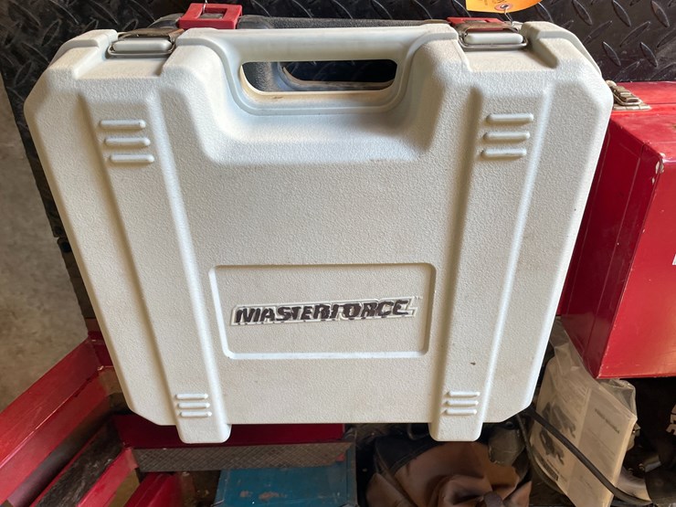 #1834-•-masterforce-pneumatic-finish-nailer-image-1
