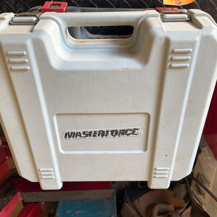 #1834 • MasterForce Pneumatic Finish Nailer
