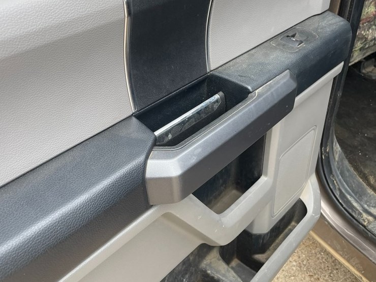 2015-ford-f150-image-21