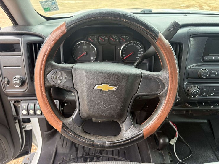 2015-chevrolet-1500-image-16