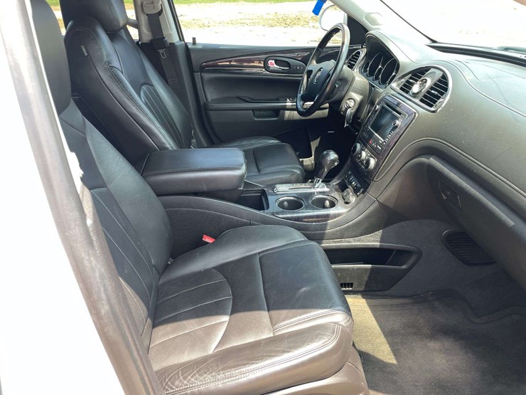 2017-buick-enclave-image-18