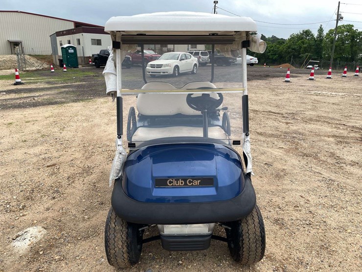 2017-club-car-4-seater-gas-golf-cart-image-5