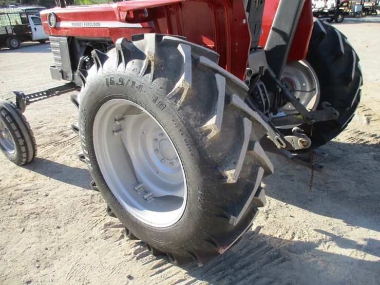 massey-ferguson-ag-tractor,-image-19
