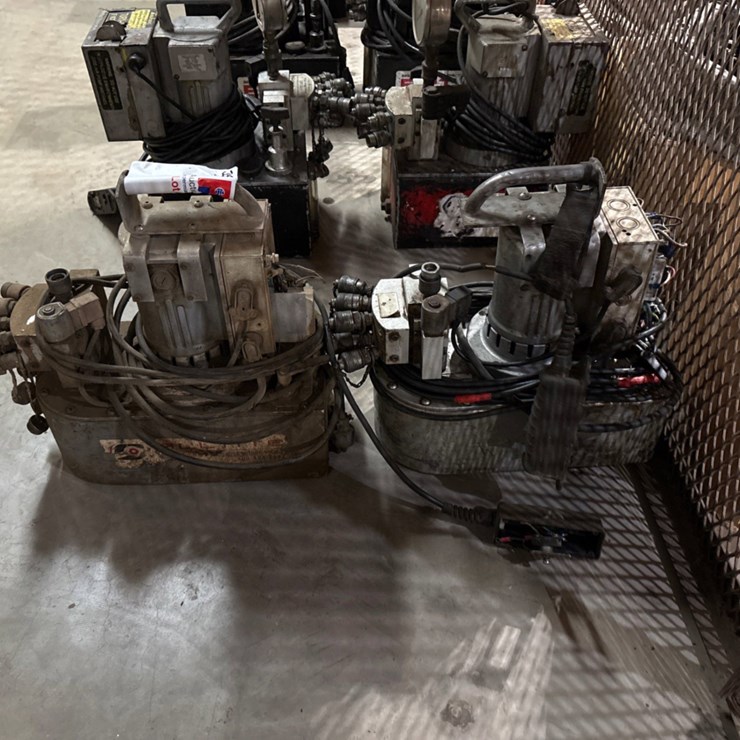 (2) 10K electric hydraulic pumps