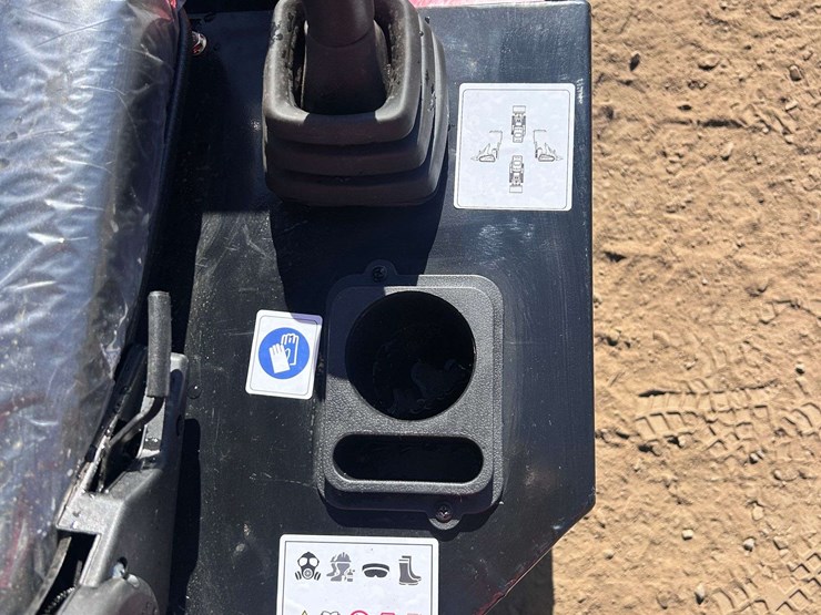 sdll580-ride-on-skid-steer-(new/unused)-image-9
