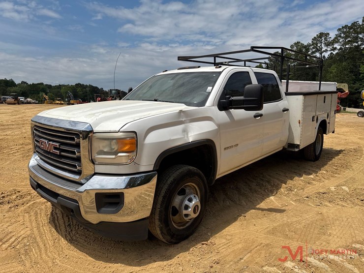 2015-gmc-3500hd-image-4
