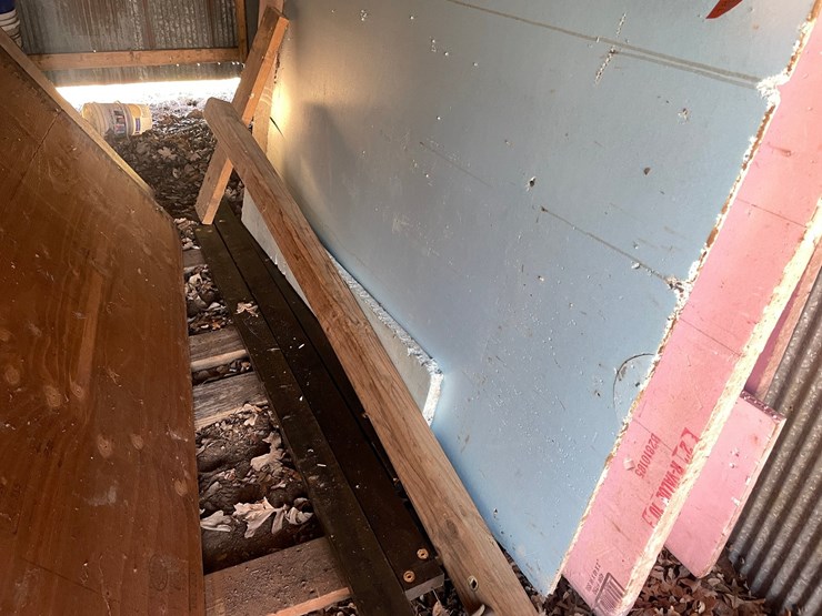 #1893-•-misc.-sheets-of-insulation-image-5