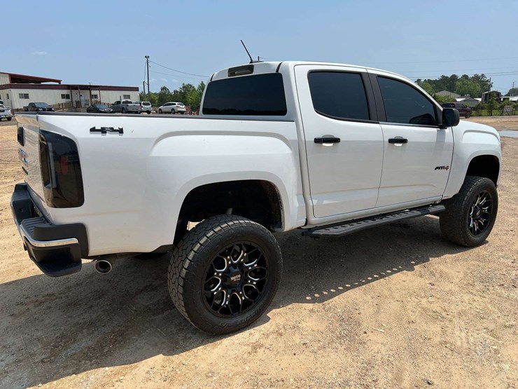 2019-gmc-canyon-image-4