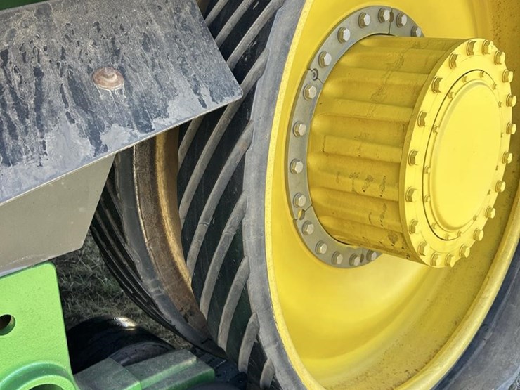 2013-john-deere-9560rt-image-16