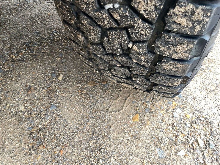2011-ford-f350-image-23