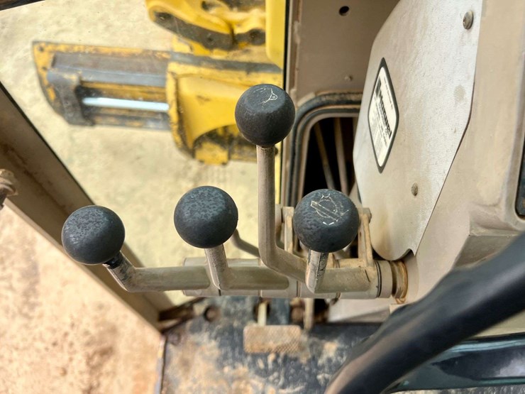 deere-670b-image-15