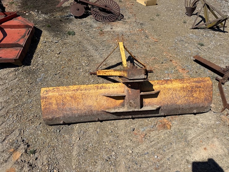 #1011-•-3-point-5-foot-scraper-blade-pyramid-brand-image-1