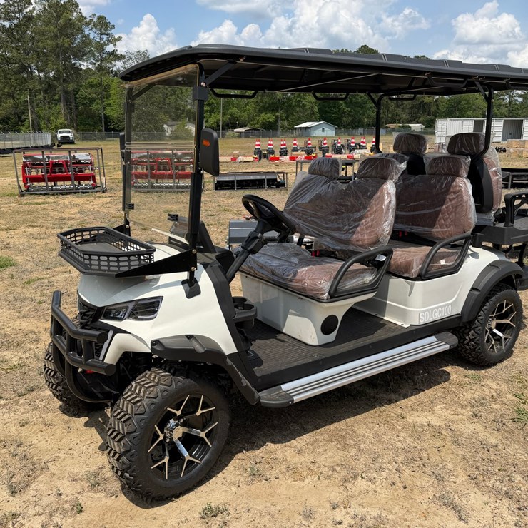 #582 • GOLF CART